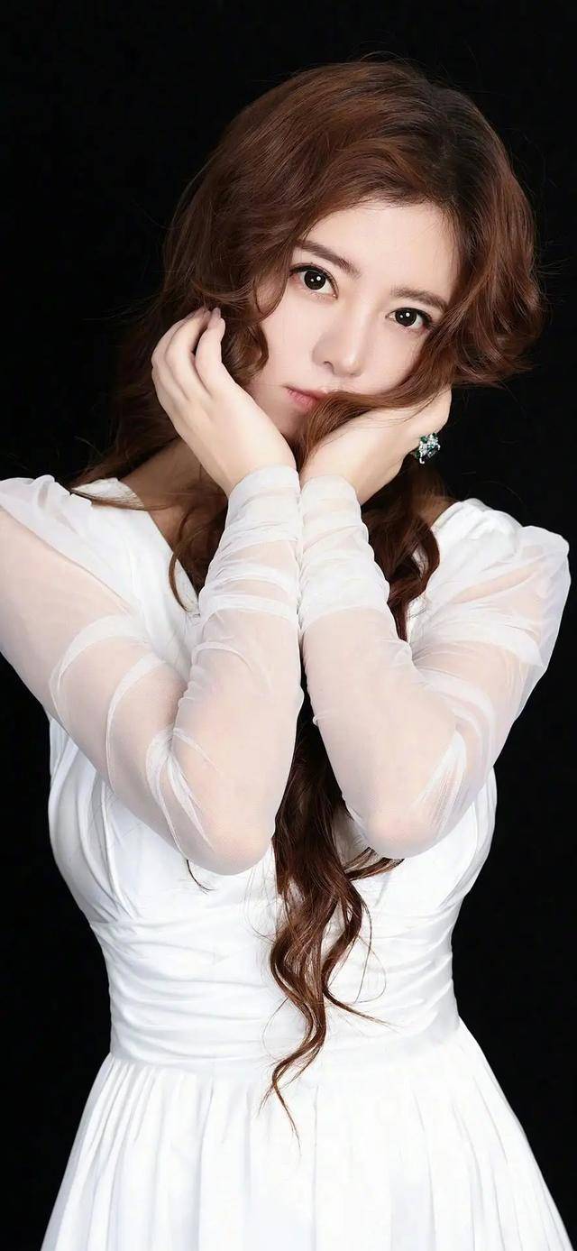 阿兰:唯美歌姬、康巴第一美人